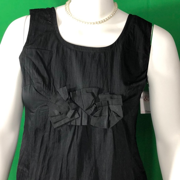 G & M Collection Black Sleeveless - Picture 3 of 5